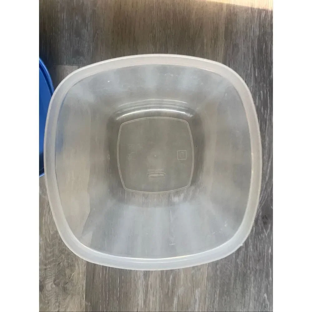 VTG Rubbermaid EZ Blue Servin Saver Easy Tab Square E 3 Qt Bowl USA Container
